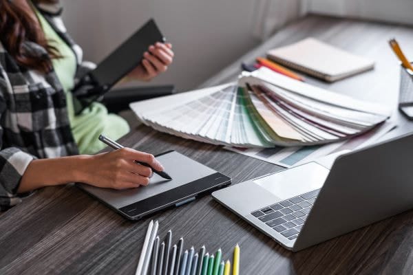 thiết kế logo khách sạn 